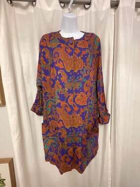 Vintage Damon Purple Paisley Notch Neck Shift Dress with Pockets
Union made
USA